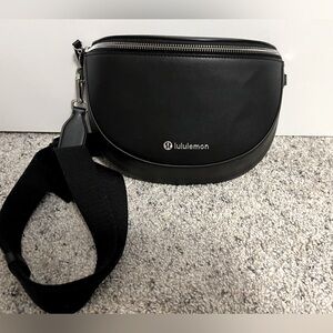 Lululemon leather bum bag!!